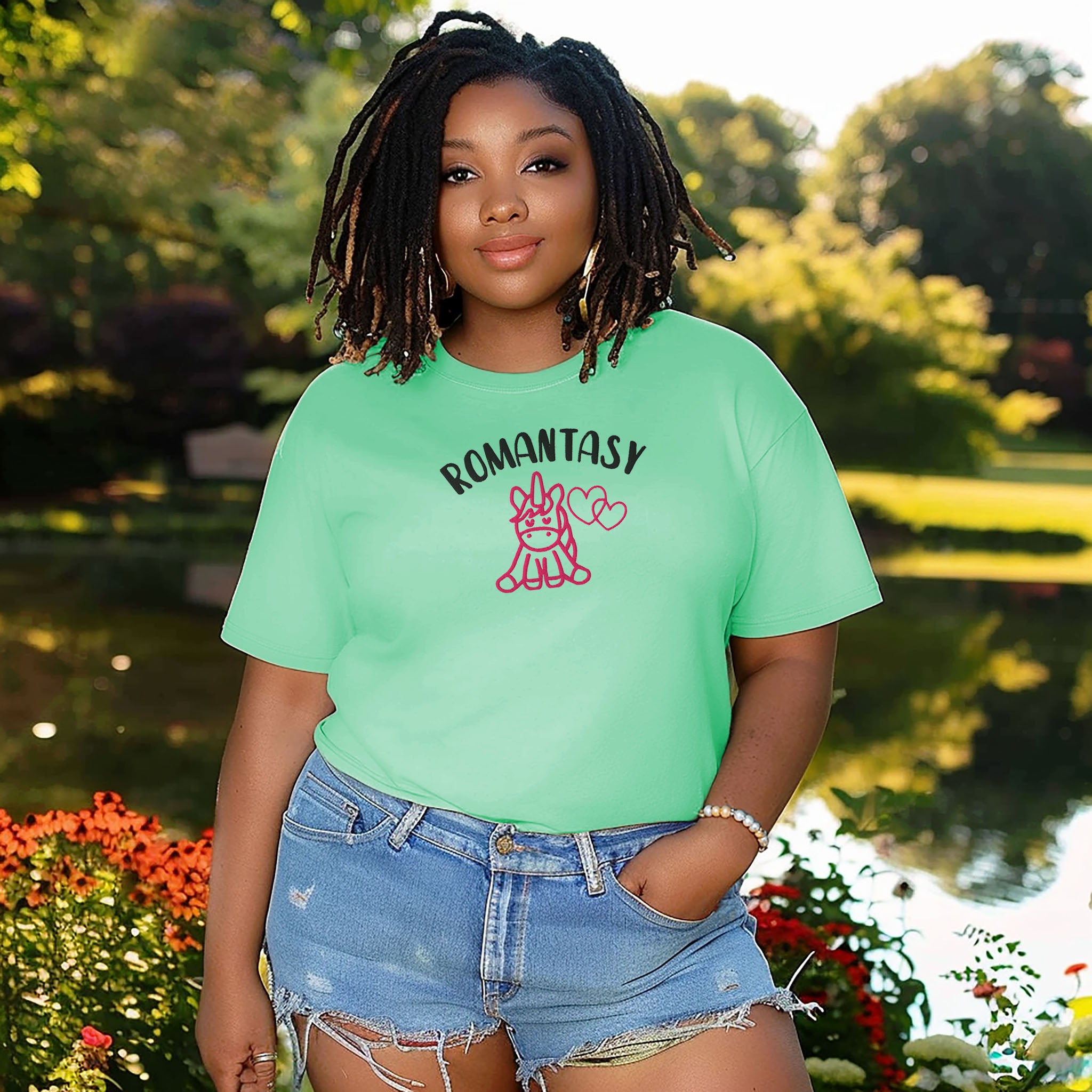 Romantasy Embroidered Heavyweight T-shirt