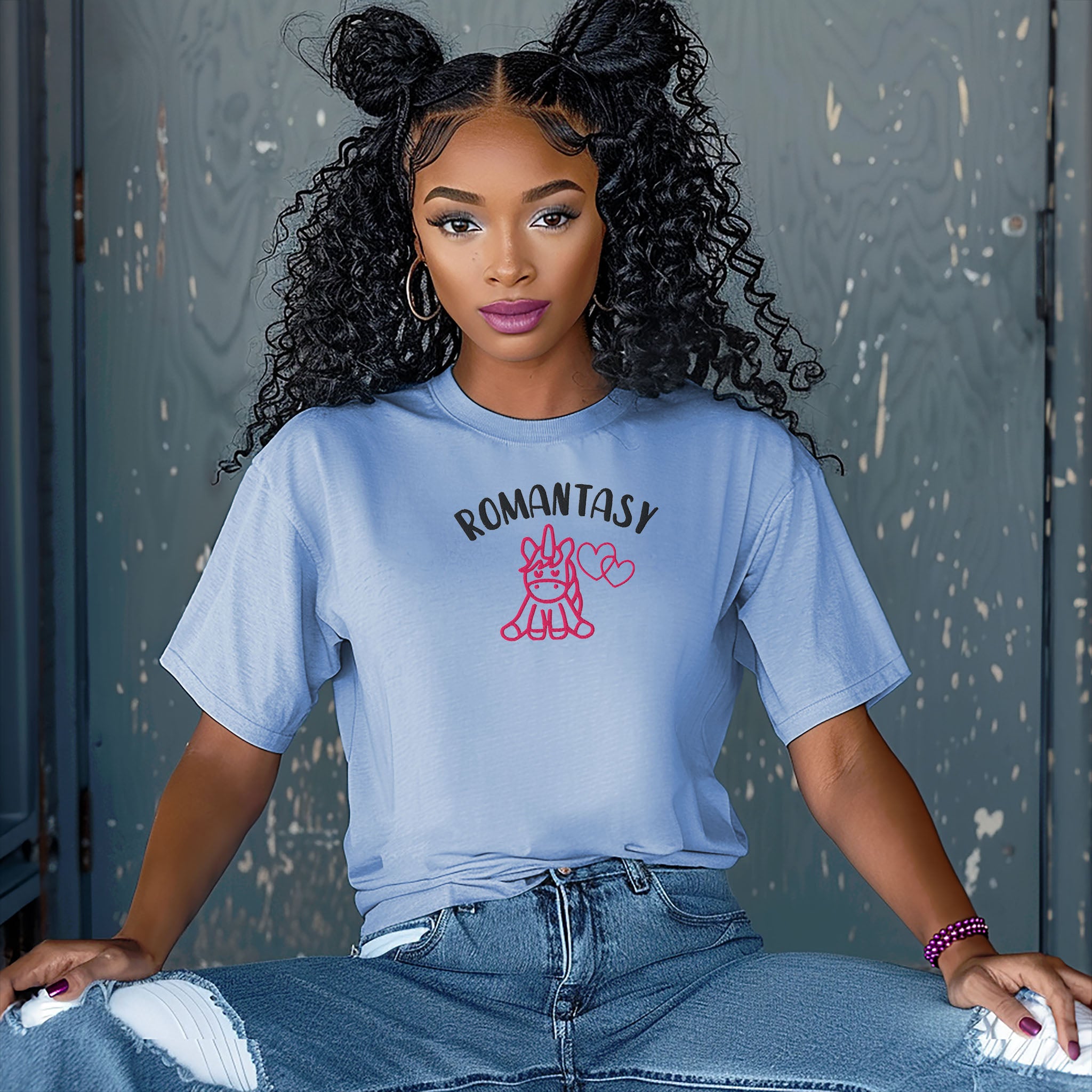 Romantasy Embroidered Heavyweight T-shirt